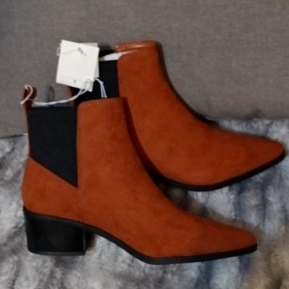 Fall brown boots - Picture 4 of 4